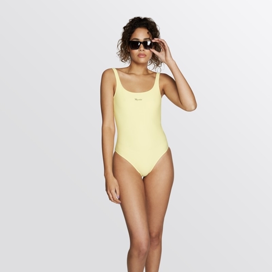 Εικόνα από The Suit Swimsuit Pastel Yellow